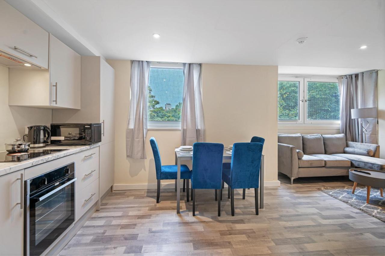 Suites By Rehoboth - Overcomers- Deptford Londra Esterno foto
