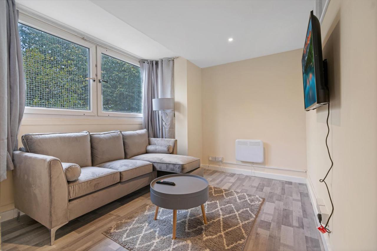 Suites By Rehoboth - Overcomers- Deptford Londra Esterno foto