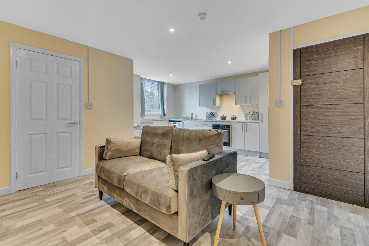 Suites By Rehoboth - Overcomers- Deptford Londra Esterno foto